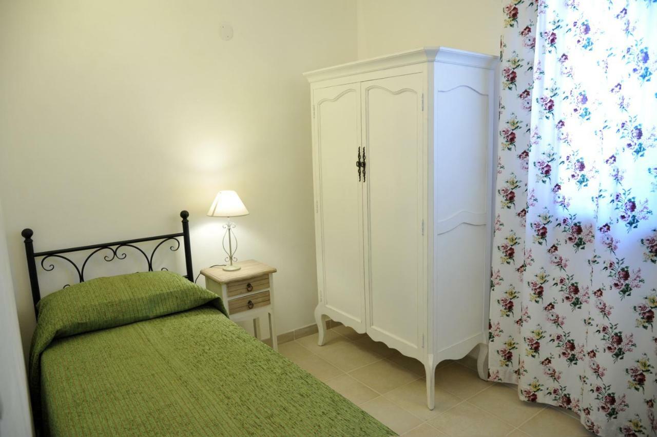 Trullo Delle Querce Suite Private Pool 马丁纳弗兰卡 外观 照片